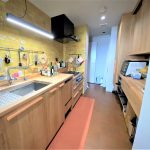 東京のオーダー家具ユウキが作った天板まで木製キッチン