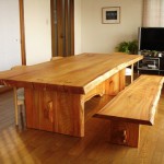横浜のオーダー家具ユウキが作ったご自宅の庭のケヤキで作った１枚板テーブルとベンチ　　　　