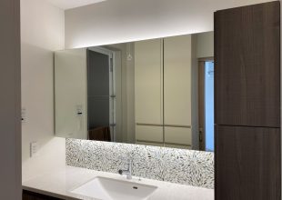 洗面・トイレ収納 新築住宅の『三面鏡 家具』