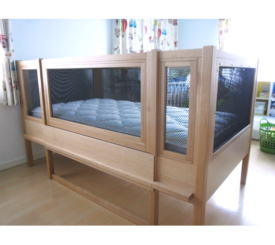 神奈川の家具屋が作る障害をもたれたお子さまの大人になっても使えるサークルベッドのオーダー家具