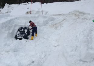 久しぶりの苗場行きは雪とのかっとうでした。