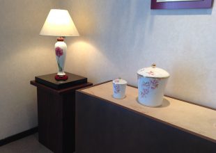 大倉陶園様の創業100周年に向けた展示会に参加をいたしました。