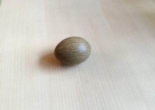 鈴入りタマゴですね。