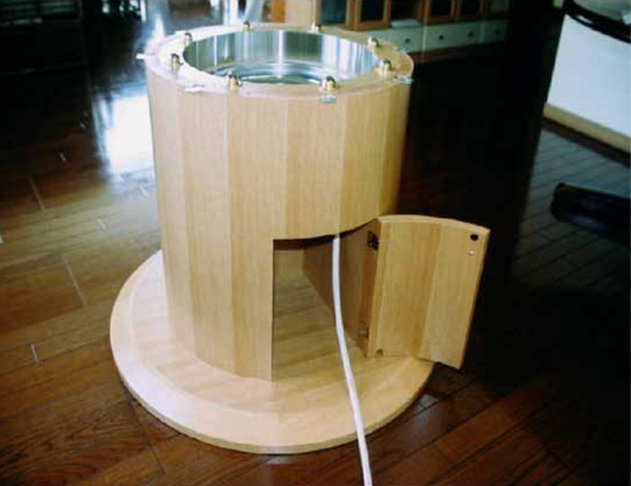 鍋を囲めるコンロ付きテーブル3