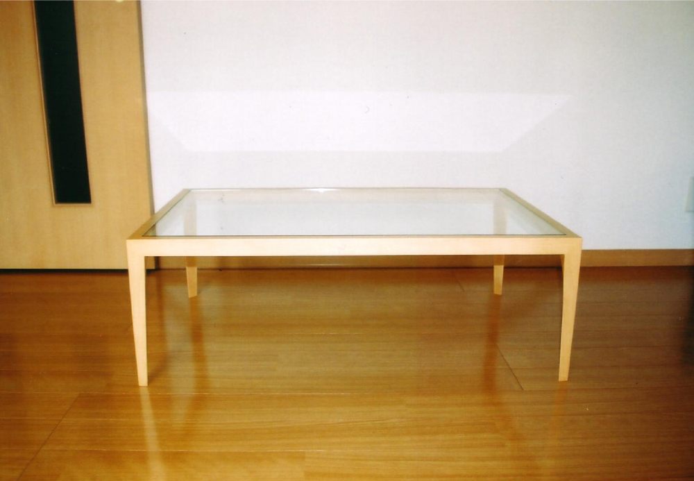 ガラスのローテーブル[1]